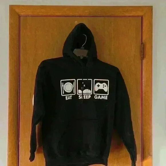 Gildan,  "gaming" sweatshirt hoodie .Black, size men's Medium. - Picture 3 of 4